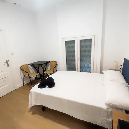 招待所 Airinos De