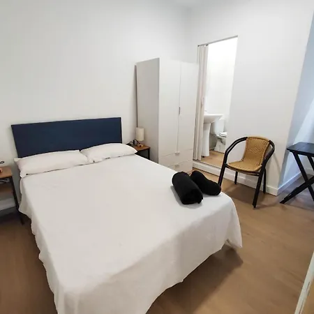 Airinos De 招待所 3*