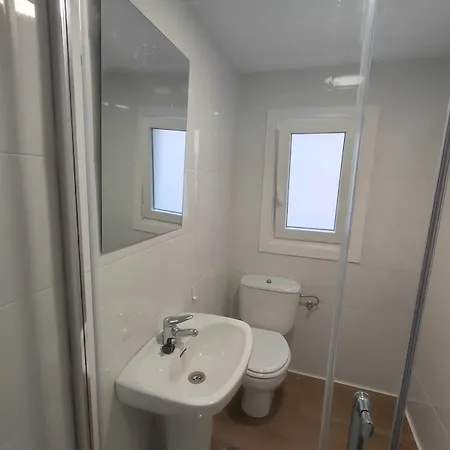 Airinos De 招待所 3*