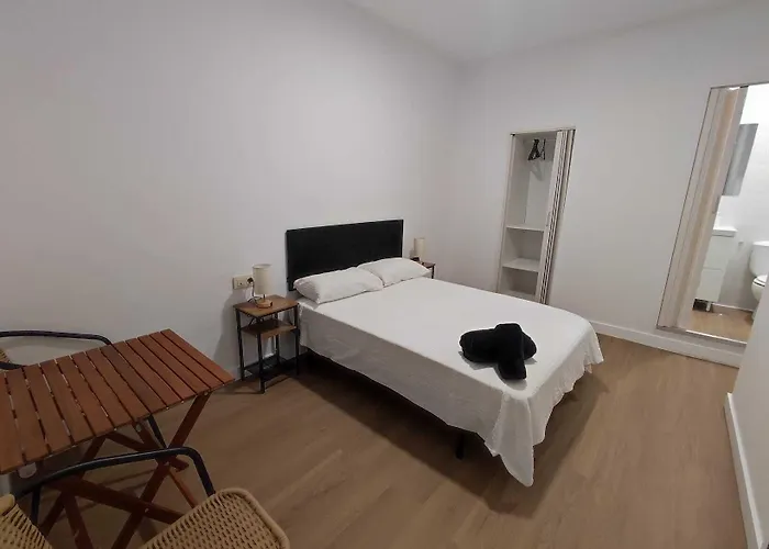 Pensionat Airinos De 3*